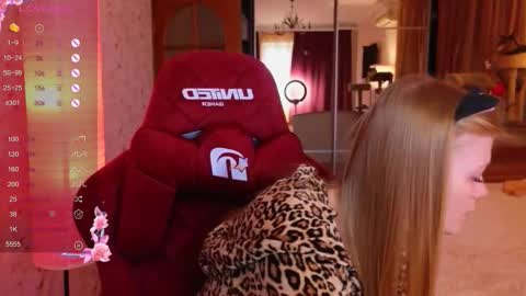 Snapshot of jennykiss11 chatting on October 1, 9:25 am your dream online show from October 1, 9:25 am