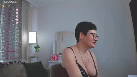 Jenny online show from March 17, 9:02 am