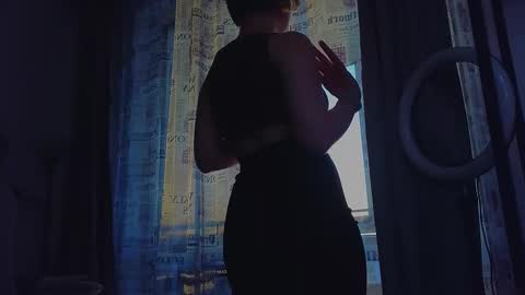 Snapshot of jess0e9 chatting on September 10, 3:45 pm JessieVibes online show from September 10, 3:45 pm