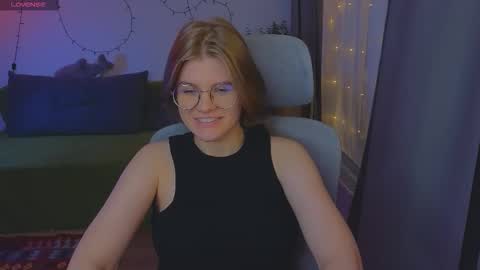  JessieVibes online show from December 1, 12:30 pm