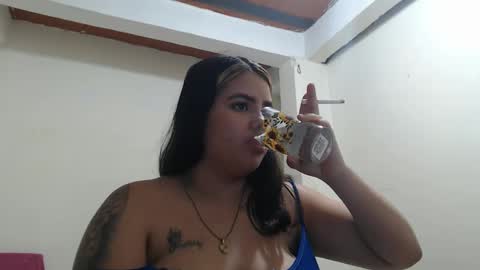 Snapshot of jess_beauty chatting on October 19, 11:18 pm jess beauty online show from October 19, 11:18 pm