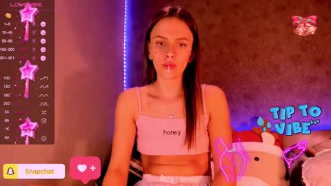 Snapshot of jess_kahawaty chatting on December 25, 10:48 pm Jess online show from December 25, 10:48 pm
