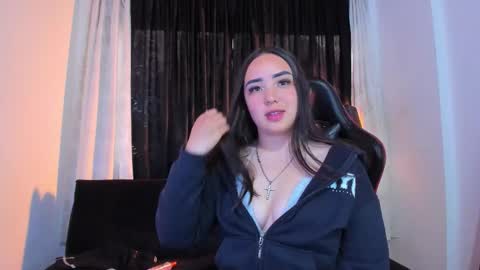 Jes online show from February 21, 9:15 pm