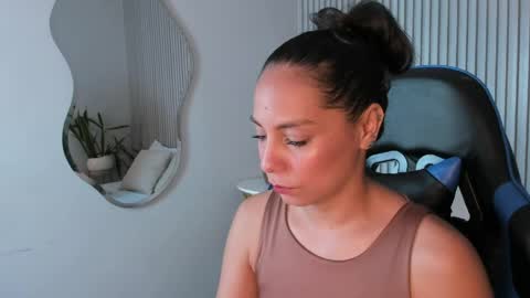 jessica_taylor_22 online show from April 9, 7:30 pm