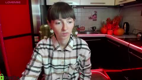 jessicaforris online show from October 6, 7:03 am