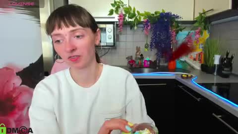 jessicaforris online show from April 14, 7:19 am