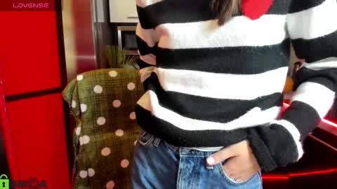 jessicaforris online show from October 10, 7:35 am