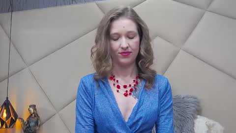 Snapshot of jessicagibson chatting on January 16, 1:58 pm Jessica online show from January 16, 1:58 pm
