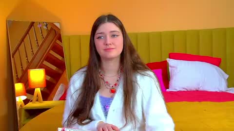 Jessica online show from April 8, 6:48 am