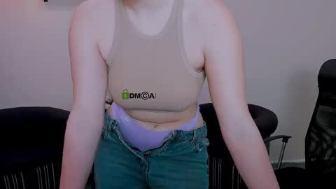 Jessi online show from December 10, 8:27 pm