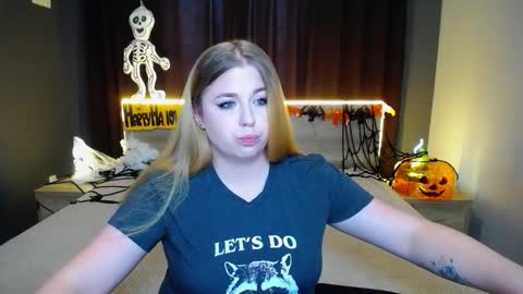 Jess online show from October 24, 7:48 am