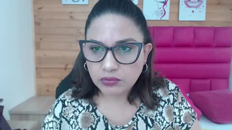 Snapshot of jessikahorny chatting on December 5, 2:55 pm paola online show from December 5, 2:55 pm
