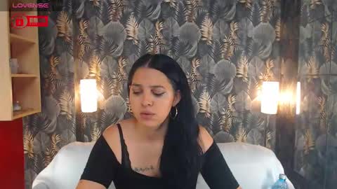 Snapshot of jessthewicked chatting on December 3, 5:34 pm JessTheWicked online show from December 3, 5:34 pm