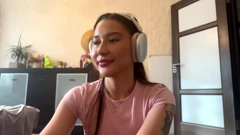 Lynn online show from November 7, 8:09 am