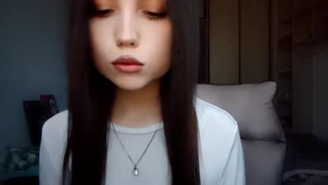 I am Gina ntmu Lets hit 10 Thumbs Up together online show from December 4, 8:27 am