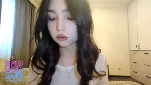 I am Gina ntmu Lets hit 10 Thumbs Up together online show from February 3, 6:40 am