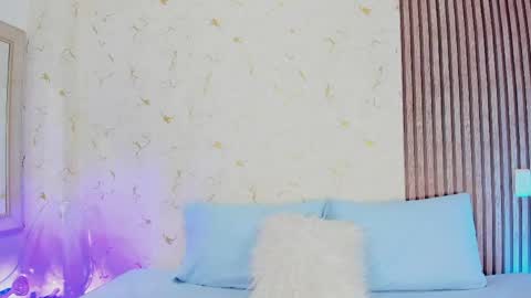jimenawhite1 online show from June 3, 3:40 am