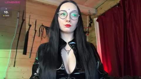 Jinhee Noir online show from February 28, 6:18 pm