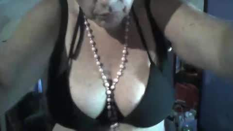 JLove14269 online show from September 28, 7:47 am