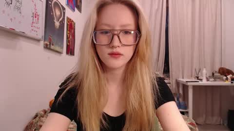 Snapshot of joan_kiss chatting on October 6, 2:01 pm joan_kiss online show from October 6, 2:01 pm