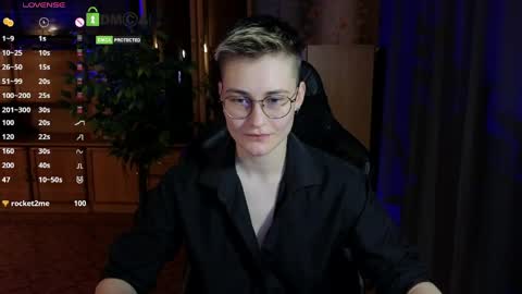 J online show from April 18, 7:58 pm