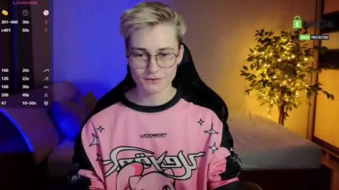 J online show from February 5, 8:01 pm