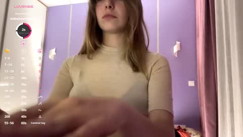 Lina online show from October 23, 1:39 pm