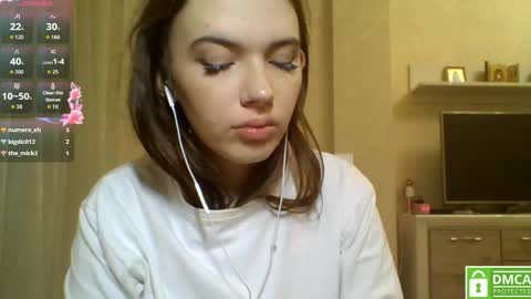 Jennifer online show from April 17, 10:01 pm