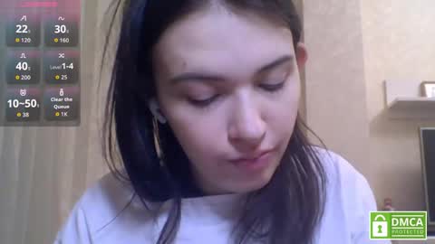 Jennifer online show from June 2, 6:53 pm