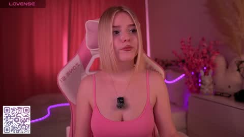 Paula online show from April 9, 6:19 am