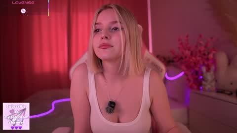 Paula online show from April 11, 6:30 am