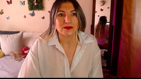Jolie Mature online show from April 13, 8:42 pm