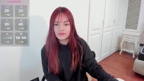 Snapshot of jolie_price chatting on December 11, 3:13 am Jolie price online show from December 11, 3:13 am