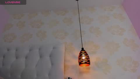 J O L I E  online show from March 21, 3:33 am