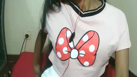 joliekah27 online show from December 14, 8:03 pm