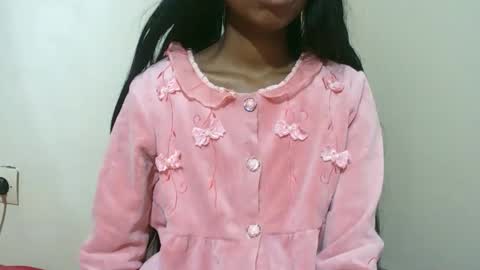 joliekah27 online show from December 17, 9:41 pm