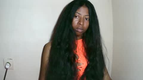 joliekah27 online show from December 4, 8:31 pm