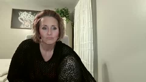 Jolie online show from November 22, 2:36 am