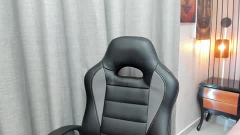 Katalina online show from December 17, 6:31 pm