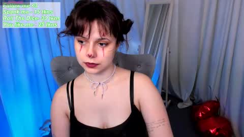 Snapshot of joyce_coy chatting on November 2, 7:45 am Joyce online show from November 2, 7:45 am