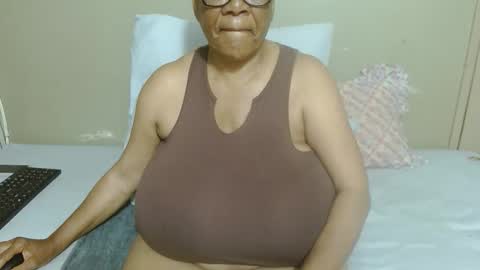 DairyQueen online show from November 25, 1:08 am