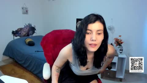 Snapshot of jrcami chatting on February 24, 3:31 pm Camila Buitrago online show from February 24, 3:31 pm