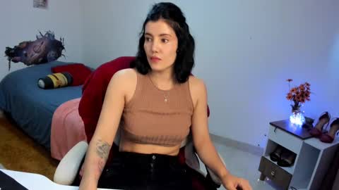 Snapshot of jrcami chatting on March 5, 2:12 pm Camila Buitrago online show from March 5, 2:12 pm