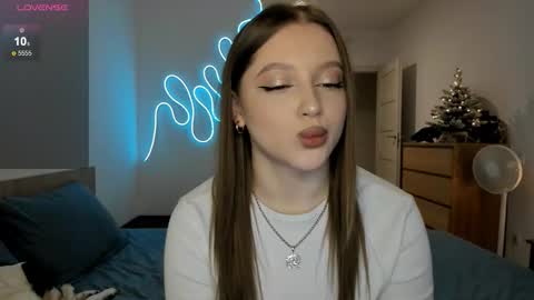 Julia and Julia online show from December 16, 1:39 pm