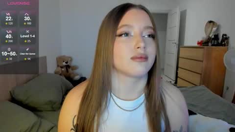 Snapshot of ju_lii chatting on February 6, 2:26 pm Julia and Julia online show from February 6, 2:26 pm
