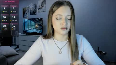 Snapshot of ju_lii chatting on October 14, 7:27 pm Julia and Julia online show from October 14, 7:27 pm