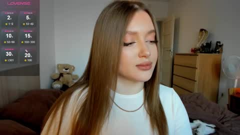 Snapshot of ju_lii chatting on February 26, 2:05 pm Julia and Julia online show from February 26, 2:05 pm