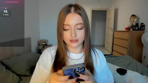 Snapshot of ju_lii chatting on February 7, 2:26 pm Julia and Julia online show from February 7, 2:26 pm