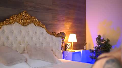 Snapshot of juicy_jessye chatting on February 23, 8:39 pm Jessye online show from February 23, 8:39 pm