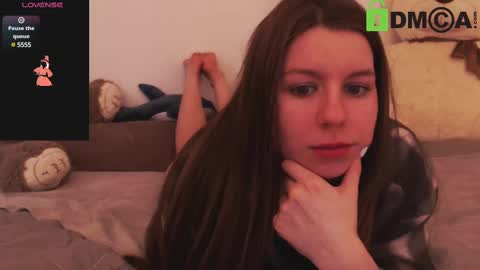 laura online show from March 5, 1:39 pm